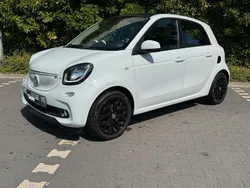 Weiß Gebraucht 2015 Smart ForFour Passion Kleinwagen | 6.700 € (Fairer Preis)