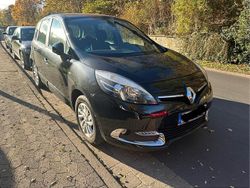 Schwarz Gebraucht 2014 Renault Mégane III LIMITED Van / Kleinbus | 3.300 € (Fairer Preis)