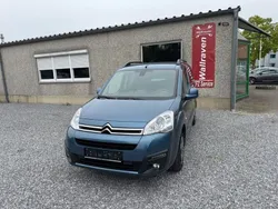 Blau Gebraucht 2017 Citroën Berlingo Shine Van / Kleinbus | 8.990 € (Guter Preis)