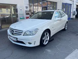 Calcitweiß Gebraucht 2010 Mercedes CLC160 Kleinwagen | 9.990 €