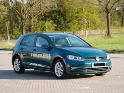 Grün Gebraucht 2017 VW Golf VII Comfortline Limousine | 13.390 € (Guter Preis)
