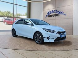 Cassa white Neu 2025 Kia Ceed Limousine | 21.410 € (Guter Preis)