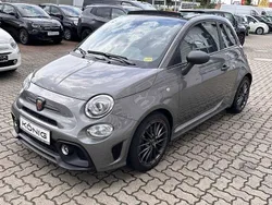 Grau Gebraucht 2023 Abarth 595C Cabrio | 27.999 € (Etwas zu teuer)