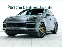 Grau Gebraucht 2023 Porsche Cayenne Turbo S SUV | 159.900 €