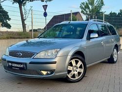 Silber Gebraucht 2007 Ford Mondeo Ghia Kombi | 2.800 € (Etwas zu teuer)