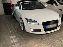 Weiß Gebraucht 2011 Audi TT Cabrio | 15.900 €