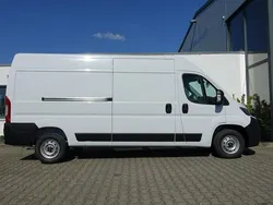 Weiß Neu 2024 Opel Movano Van | 29.970 €
