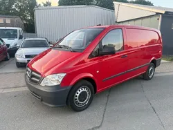 Rot Gebraucht 2011 Mercedes Vito Van / Kleinbus | 8.300 € (Etwas zu teuer)