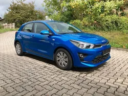 Bathysblau met. Gebraucht 2023 Kia Rio Edition 7 Kleinwagen | 13.480 € (Guter Preis)