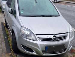 Silber Gebraucht 2013 Opel Zafira Van / Kleinbus | 5.500 € (Guter Preis)