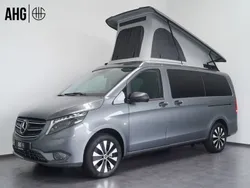Grau Gebraucht 2024 Mercedes Vito Van / Kleinbus | 59.190 €