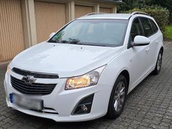 Weiß Gebraucht 2013 Chevrolet Cruze LT Kombi | 5.350 € (Etwas zu teuer)