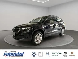 Blackmagic perleffekt Gebraucht 2024 Skoda Karoq Selection SUV | 30.650 € (Guter Preis)