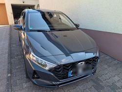 Grau Gebraucht 2021 Hyundai i20 Advantage Kleinwagen | 15.990 € (Fairer Preis)