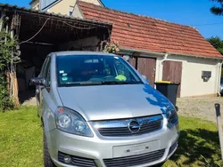 Silber Gebraucht 2007 Opel Zafira Edition Van / Kleinbus | 1.500 € (Superpreis)
