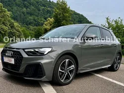 Grau Gebraucht 2024 Audi A1 Sportback S-Line Kleinwagen | 26.190 € (Fairer Preis)