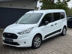 Weiß Gebraucht 2019 Ford Tourneo Custom Titanium Van / Kleinbus | 15.450 €