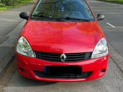 Rot Gebraucht 2011 Renault Clio II Authentique Limousine | 2.200 € (Guter Preis)