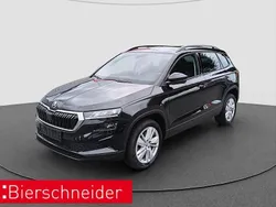 Schwarz Gebraucht 2024 Skoda Karoq Selection SUV | 28.990 € (Guter Preis)