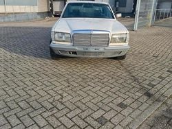 Weiß Gebraucht 1981 Mercedes S280 Limousine | 1.750 €