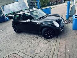 Schwarz Gebraucht 2005 Mini ONE Kleinwagen | 1.990 € (Guter Preis)
