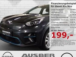 Grau Gebraucht 2021 Kia Niro Vision SUV | 18.888 € (Etwas zu teuer)