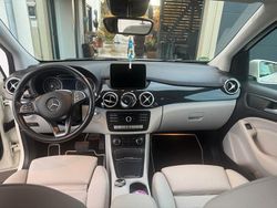 Weiß Gebraucht 2018 Mercedes B180 Urban Van / Kleinbus | 16.490 € (Fairer Preis)