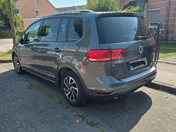 Grau Gebraucht 2018 VW Touran Join Van / Kleinbus | 15.000 € (Guter Preis)