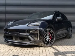 Tiefschwarzmetallic Gebraucht 2025 Porsche Macan Turbo SUV | 119.900 € (Fairer Preis)
