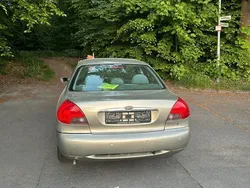 Beige Gebraucht 2000 Ford Mondeo Ghia Limousine | 2.200 € (Etwas zu teuer)