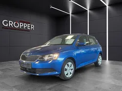 Raceblau metallic Gebraucht 2018 Skoda Fabia Ambition Limousine | 8.490 € (Fairer Preis)