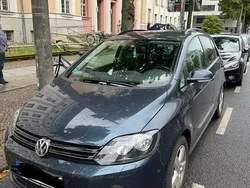 Blau Gebraucht 2010 VW Golf Plus Comfortline Van / Kleinbus | 6.400 € (Fairer Preis)