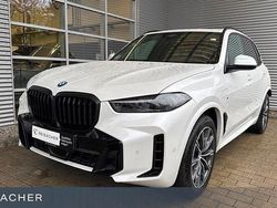 Mineralweiß metallic Gebraucht 2025 BMW X5 Comfort Edition SUV | 91.349 €