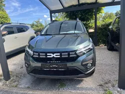 Safari grün Neu 2025 Dacia Sandero Extreme Kleinwagen | 19.840 € (Etwas zu teuer)