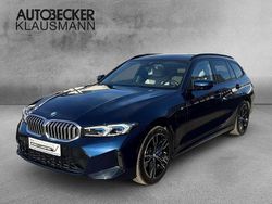 Blau Gebraucht 2024 BMW 330e M Sport Kombi | 49.844 € (Etwas zu teuer)