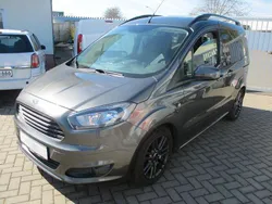 Magnetic Gebraucht 2018 Ford Tourneo Courier Sport Van / Kleinbus | 11.490 €