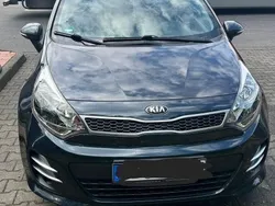 Blau Gebraucht 2016 Kia Rio Start Limousine | 6.500 € (Fairer Preis)