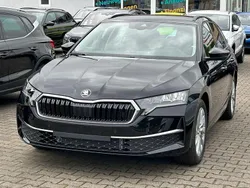 Schwarz Neu 2025 Skoda Octavia Selection Kombi | 32.990 € (Fairer Preis)