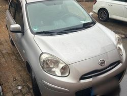 Silber Gebraucht 2011 Nissan Micra Kleinwagen | 3.500 €