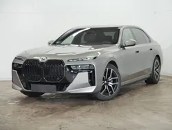 Oxidgrau Gebraucht 2024 BMW i7 Executive Limousine | 99.500 €