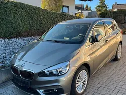 Silber Gebraucht 2016 BMW 220 Luxury Line Van / Kleinbus | 15.900 € (Guter Preis)