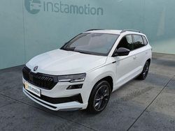 Weiß Gebraucht 2024 Skoda Karoq SportLine SUV | 38.340 € (Teuer)