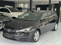 Schwarz Gebraucht 2019 Opel Astra S Kombi | 12.990 € (Fairer Preis)