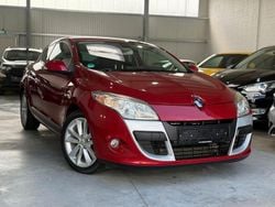 Rot Gebraucht 2010 Renault Mégane III Luxe Coupé | 7.200 € (Fairer Preis)
