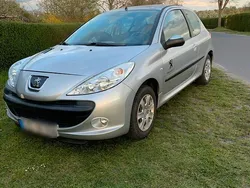 Silber Gebraucht 2011 Peugeot 206+ Kleinwagen | 2.700 € (Fairer Preis)