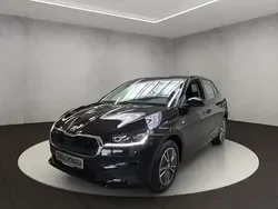 Blackmagic perleffekt Gebraucht 2022 Skoda Fabia Tour Limousine | 16.600 € (Guter Preis)