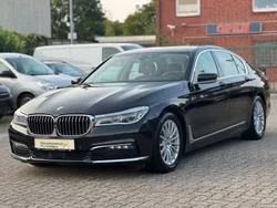 Schwarz Gebraucht 2015 BMW 730 Sport Line Limousine | 21.990 €