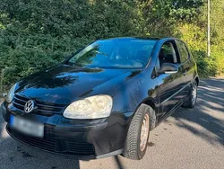 Schwarz Gebraucht 2007 VW Golf V Kleinwagen | 699 € (Guter Preis)