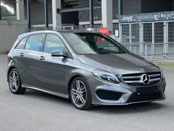 Grau Gebraucht 2017 Mercedes B180 AMG line Van / Kleinbus | 9.990 € (Guter Preis)