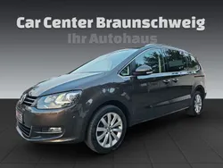 Braun Gebraucht 2015 VW Sharan Highline Van / Kleinbus | 20.999 € (Fairer Preis)